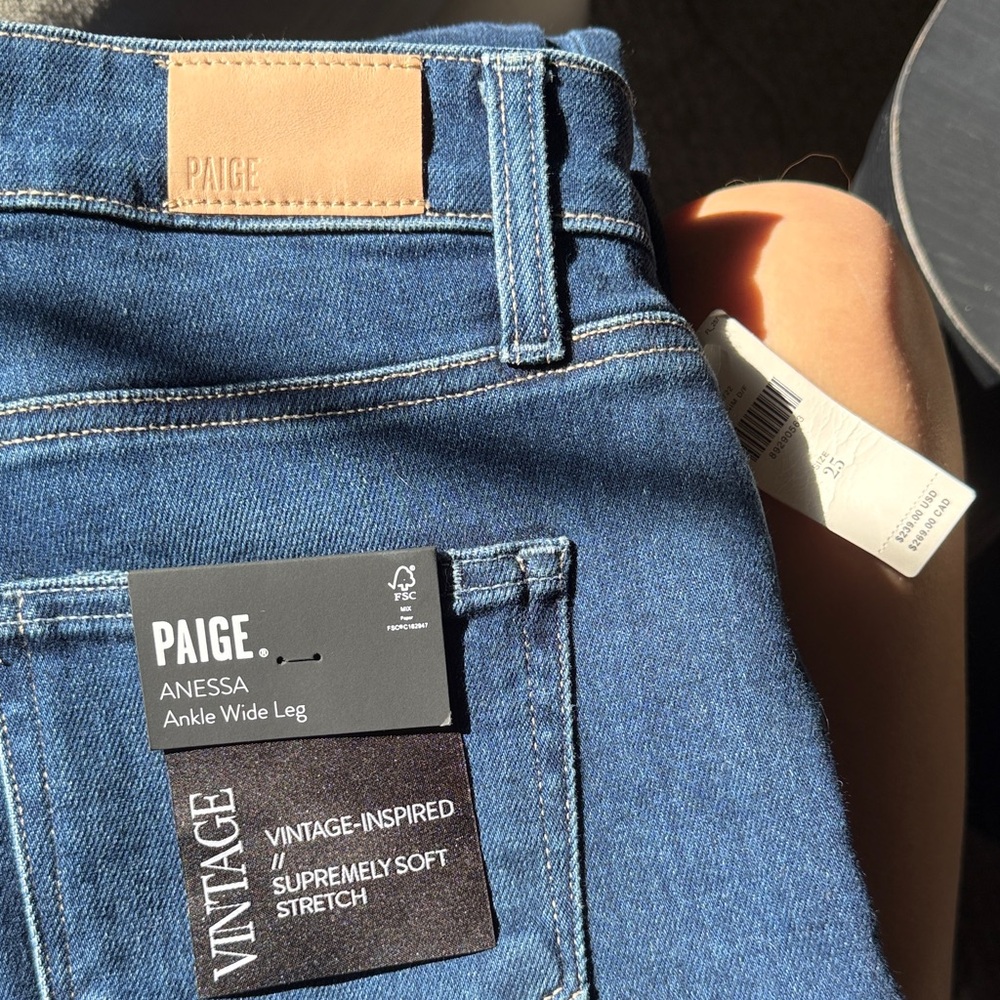 PAIGE Anessa Ankle Wide Leg Jeans in Blue
